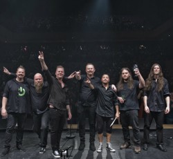 Οι Green Carnation για μια εμφάνιση στο Gagarin 205