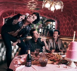 Οι Green Day συναντούν… στην στέγη τον πρωταγωνιστή του "Stranger Things", Gaten Matarazzo 