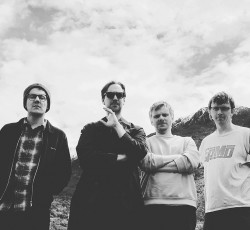 Πρώτη μετάδοση: Νέο video από τους Hey Colossus 