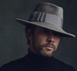 Οι Jamiroquai «εμπνέονται» από την πανδημία και διασκευάζουν David Bowie 