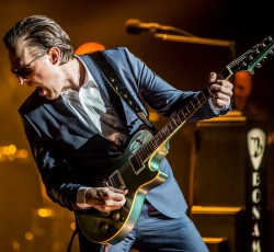 The Sleep Eazys: Νέο project και άλμπουμ από τον Joe Bonamassa 