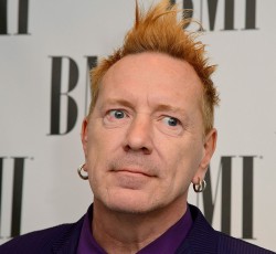 John Lydon: «Φυσικά και θα ψηφίσω τον Trump»