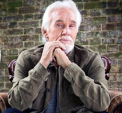 Πέθανε ο θρύλος της country, Kenny Rogers 