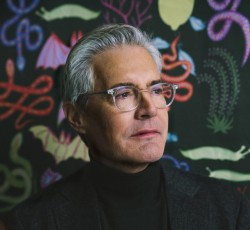 O Kyle MacLachlan συμμετέχει στο περίφημο "Fleetwood Mac Challenge" 