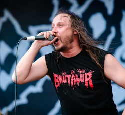 Διαγνώστηκε με καρκίνο ο τραγουδιστής των Entombed A.D. 