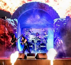 Οι Manowar γιορτάζουν τα 40 τους χρόνια με νέα περιοδεία