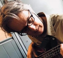 Πέθανε ο μπασίστας των Soft Boys και του David Bowie, Matthew Seligman 