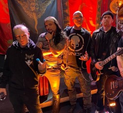 Mayhem: Σε οικονομική δυσχέρεια εξαιτίας του lockdown 