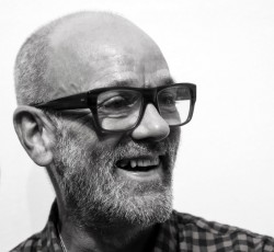 Νέο single από τον Michael Stipe 
