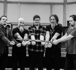 Live stream συναυλία προγραμματίζουν οι Mr.Bungle για το Halloween 