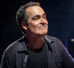 Μια συλλογή κομματιών… ελπίδας από τον Neal Morse