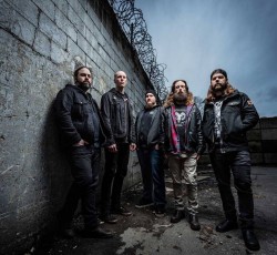 Πρώτη μετάδοση: Νέο video από τους Neck Of The Woods 