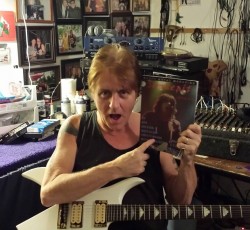 Πέθανε την ημέρα των γενεθλίων του ο πρώην κιθαρίστας των UFO, Paul Chapman 