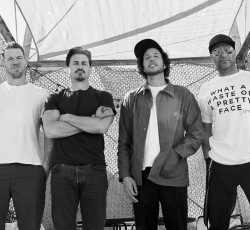 "Killing In Thy Name": Ένα ντοκιμαντέρ των Rage Against The Machine για τις φυλετικές διακρίσεις