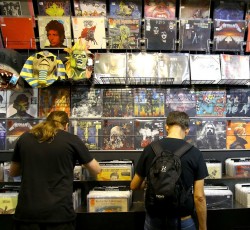 Αναβάλλεται λόγω κορωνοϊού η Record Store Day 2020 