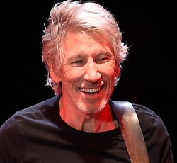 Roger Waters: «Ο David Gilmour νομίζει πως οι Pink Floyd του ανήκουν και εγώ είμαι κάποιος άσχετος…» 
