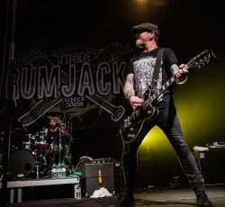 Νέος τραγουδιστής για τους Rumjacks - Εκτός λόγω κακής συμπεριφοράς ο Frankie McLaughlin 