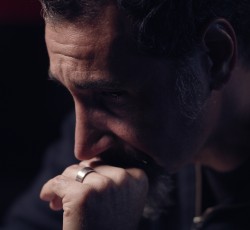Οι Tom Morello, Rick Rubin και System Of A Down στο ντοκιμαντέρ του Serj Tankian