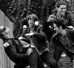 Πέθανε ο Jack Sherman, πρώην κιθαρίστας των Red Hot Chili Peppers 