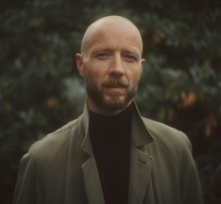 "Run Away" το νέο single του Sivert Hoyem 