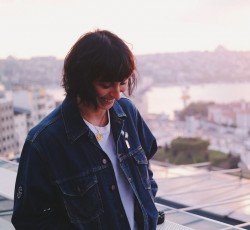 Νέο single από την Σtella