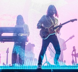 Ακούστε το νέο κομμάτι των Tame Impala, "Lost Ιn Yesterday" 