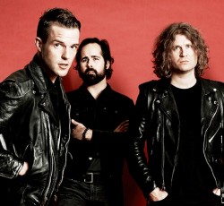 The Killers: Εσωτερική έρευνα «δεν επιβεβαιώνει» κατηγορίες σεξουαλικής επίθεσης από μέλος του crew  