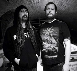 Ένταση στο εσωτερικό των The Thing With Five Eyes 