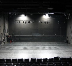 Κλείνουν οι χώροι καλλιτεχνικών εκδηλώσεων 