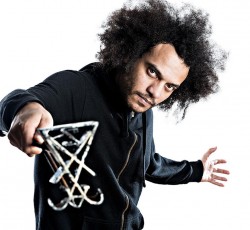 O Manuel Gagneux των Zeal & Ardor παίρνει θέση ενάντια στην αστυνομική βία 