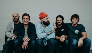 Οι August Burns Red σε βάζουν στο χριστουγεννιάτικο πνεύμα