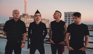 Συνεργασία των Anti-Flag με τον Tom Morello, τον ράπερ De'Wayne και την Marcia Richards των Skints