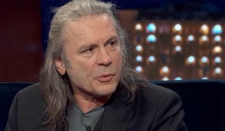 Ο Bruce Dickinson κράζει τους τραγουδιστές που χρησιμοποιούν autocue στα live τους