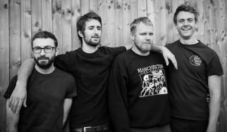 Οι Burnt Tapes κυκλοφορούν το νέο τους single, "Greek Wood"