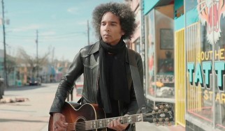 Ο DuVall μιλάει για την «αλήθεια» του Staley