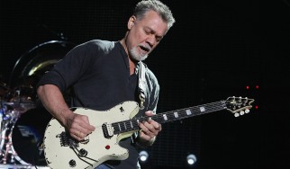 Αποκαλύφθηκε η αιτία θανάτου του Eddie Van Halen