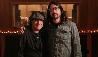 O Dave Grohl συναντά τον Brian Johnson σε νέο ντοκιμαντέρ