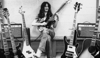 Ο Geddy Lee ανασύρει φωτογραφία από την εφηβεία του