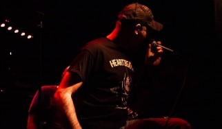 Οι Jaw Bones δίνουν free για download τον πρώτο τους δίσκο, "Wrongs On A Right Turn"