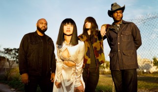 "C-Side": Ακούστε το νέο κομμάτι των Khruangbin