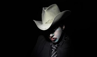 O Marilyn Manson αποκαλύπτει τον νέο του δίσκο
