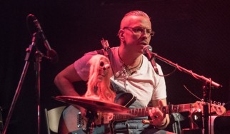 Mickey Pantelous και Πέτρος Κλαμπάνης νικητές στα Independent Music Awards