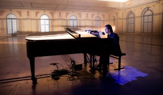 Δείτε τον Nick Cave να παίζει ζωντανά ένα νέο τραγούδι