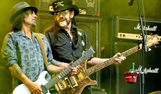 Phil Campbell: «Ο Lemmy μου είχε πει να μην φοράω shorts στη σκηνή»