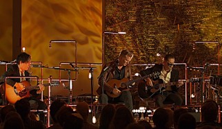 Queens Of The Stone Age: Μετάδοση ακυκλοφόρητης συναυλίας ανήμερα της συμπλήρωσης πέντε χρόνων από την επίθεση στο Bataclan