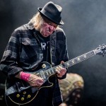 Neil Young: Πούλησε το 50% του μουσικού του καταλόγου σε βρετανική επενδυτική