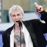 Νικητής σε δύο εκ των τριών rock κατηγοριών ο Machine Gun Kelly στα Βραβεία Billboard 2021