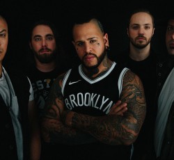 Εκτός Bad Wolves ο frontman Tommy Vext 