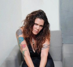 Δίσκος διασκευών στους Led Zeppelin από τη Beth Hart 