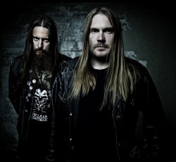 Πολυτελής συλλογή με σπάνιο υλικό γύρω από τα πρώτα χρόνια των Darkthrone 